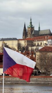 When in Prague 🇨🇿 

@cosmopolitanhotelprague is THE place! We manage to stay at this beautiful boutique hotel which features the Michelin guide restaurant @nextdoor_praha led by Zdenek Pohlreich 😍 Honestly it was one of the best culinary experience we ever had. 
If you stay at the hotel, you can also enjoy your breakfast at the Next Door restaurant, which couldn’t be a better start of the day when in Prague ❤️

Save this post for your trip 🇨🇿

#prague #praha #czechia #michelinguide #cosmopolitanhotelprague