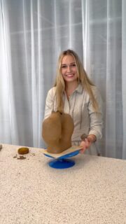 Vo Vydrici vzniklo nové keramické štúdio @muoiatelier 🤍 

Založila ho umelkyňa Lucia Okániková a špecializuje sa na výrobu váz. Tento krásny priestor však neslúži len ako galéria, ale aj priestor workshopov, teambuildingov či individuálnych hodín, na ktorých si môžete vyrobiť aj vlastné kúsky.

Uložte si toto video a zastavte sa keď budete nabudúce vo Vydrici.

📍 Muoi Atelier, Florianska, Bratislava

#bratislava #slovakia #keramickestudio #vydrica #spolupraca