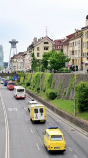 Today’s historic buses’ gathering on their way through the city 🚍
You can still see them today in @eurovea until 19:00 🚎
#bratislava #slovakia #slovensko #vintagebus